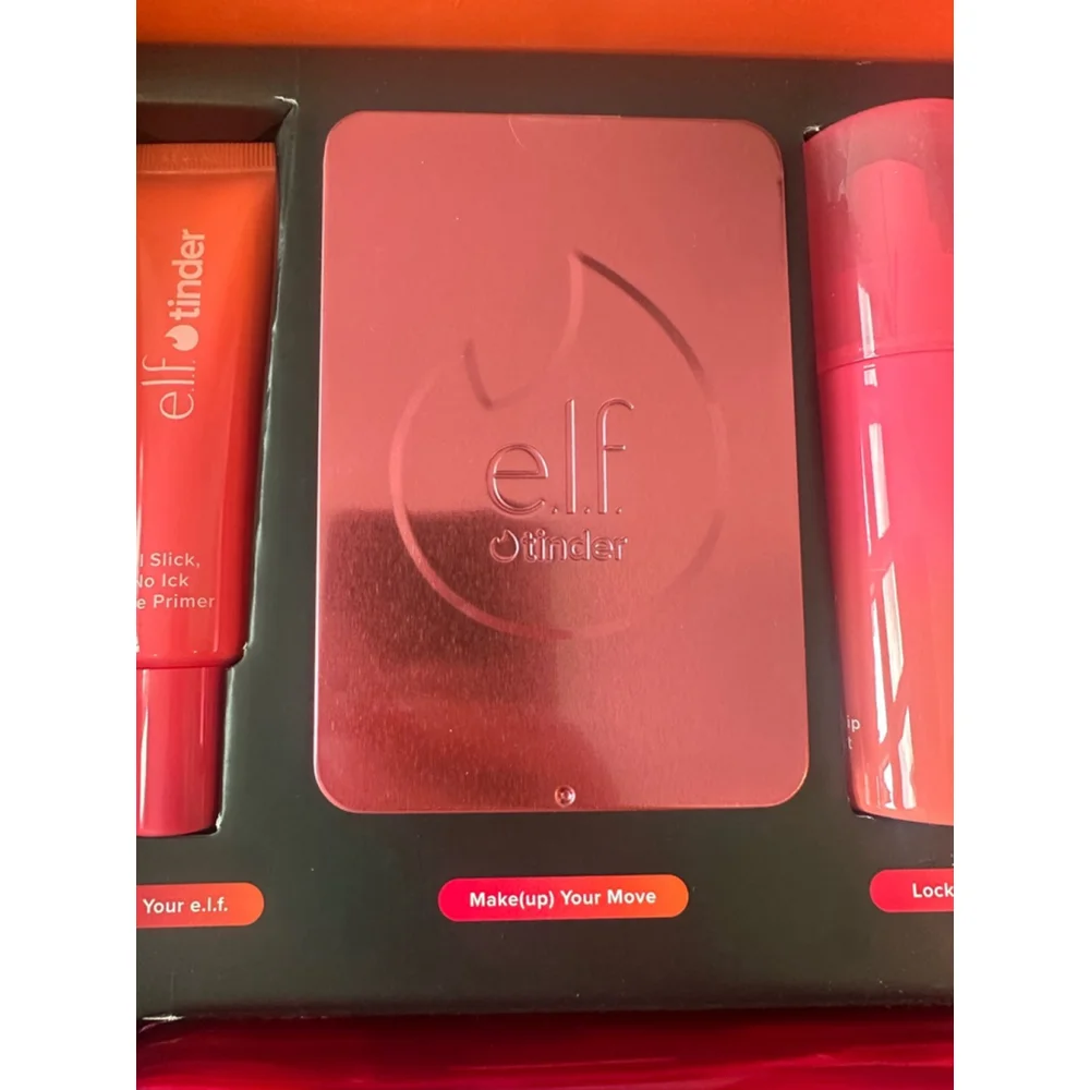 Limited Edition ELF X TINDER Its a match lip, primer, setting mist & makeup bag‎